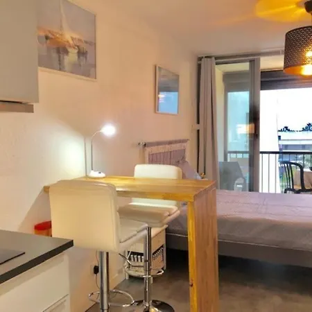 303, Heliopolis J Au Village Naturiste Agde